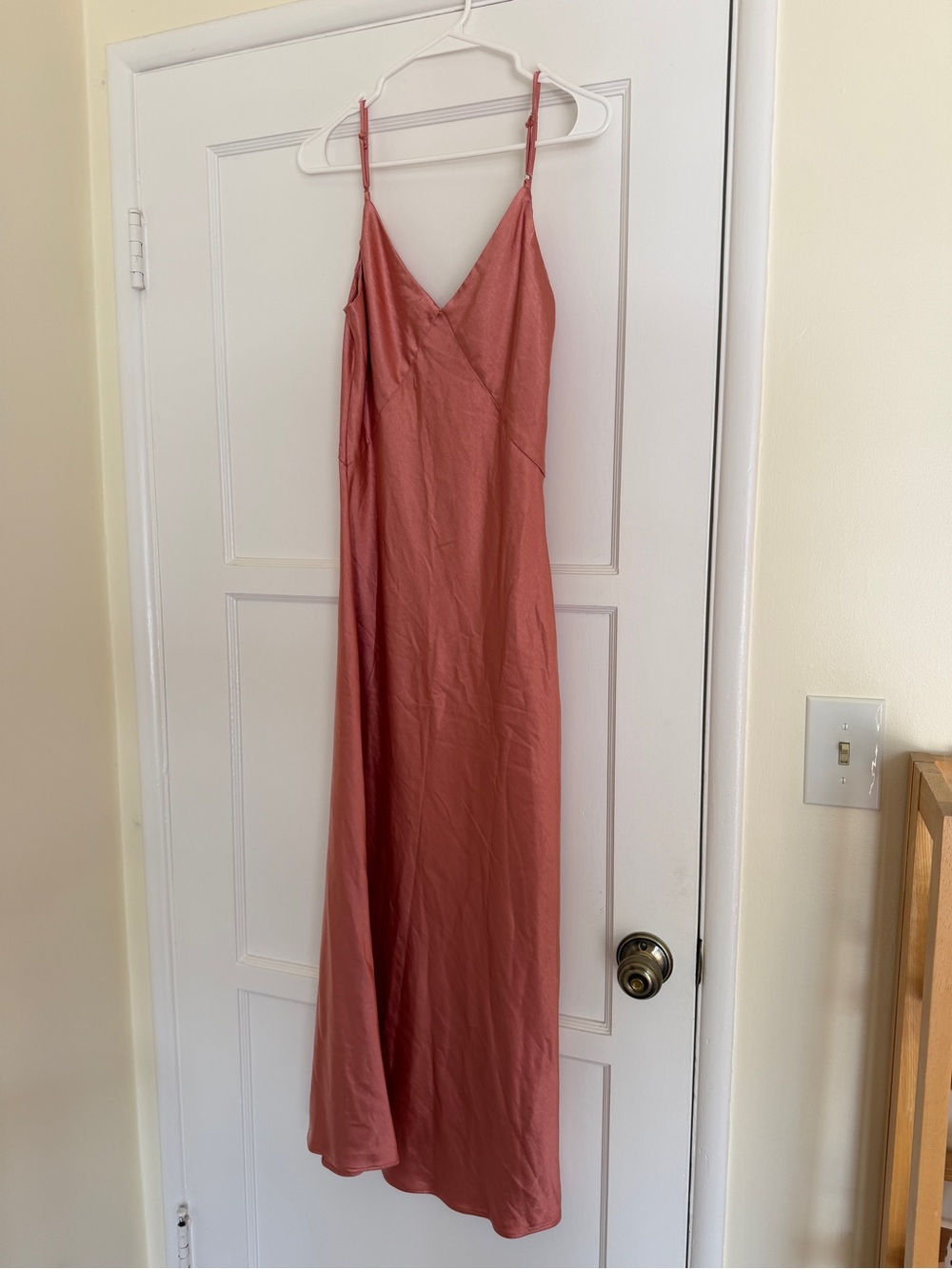 Dusty Rose Slip Midi Dress with V-Neck and Adjustable Straps